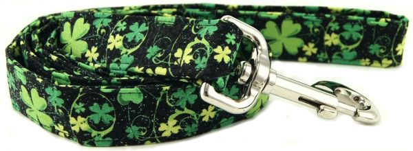 Frolicking Four Leaf Clovers Dog Leash (size: X-Small)