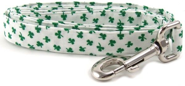 Shiny Shamrocks on White Dog Leash (size: large)