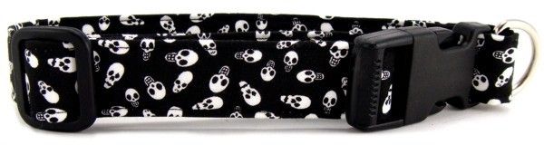 Tiny Skulls Dog Collar (size: X-Small)