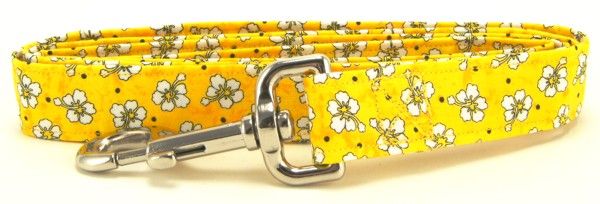 Yellow Hawaiian Flowers Dog Leash (size: small)